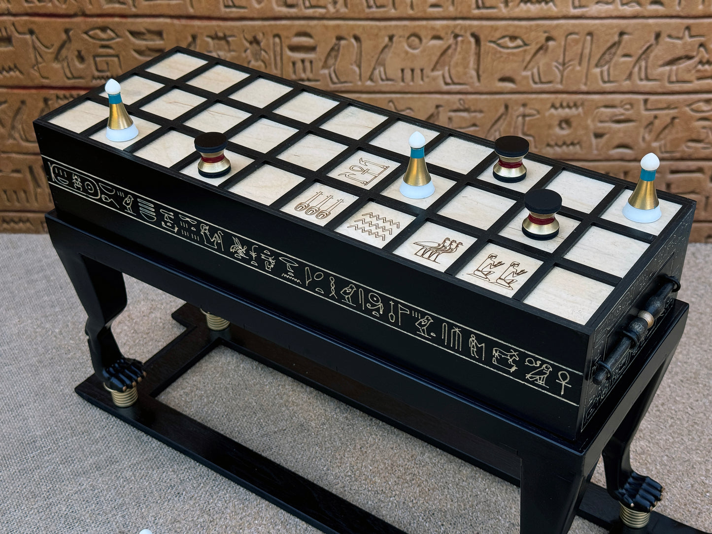 1/1 Scale Museum Replica of Tutankhamuns SENET Game! Direct from the Tomb of the King.