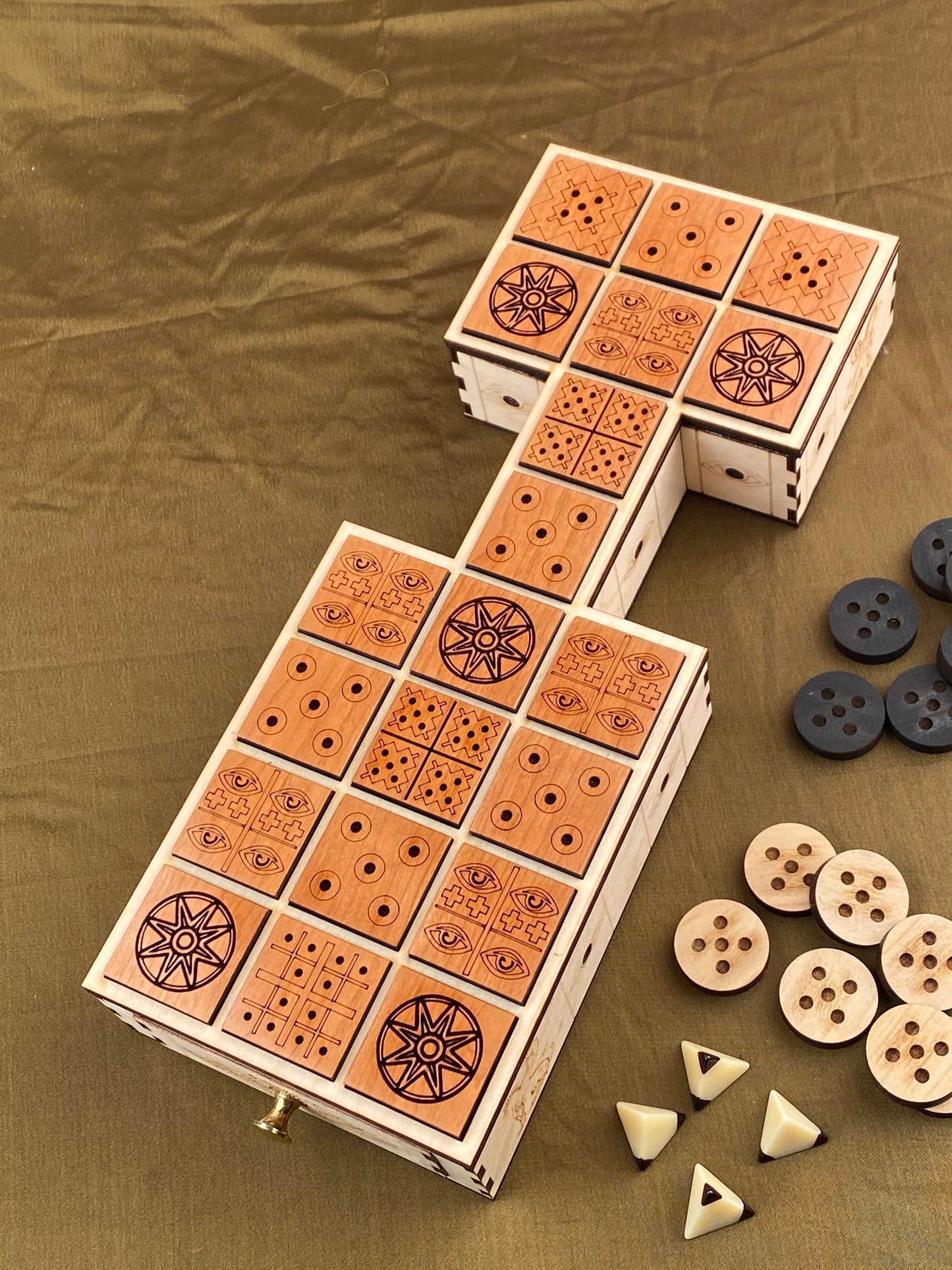 The Royal Game of Ur ~ The Ancient Sumerian Game. Beautiful Wood with Amazing Details.