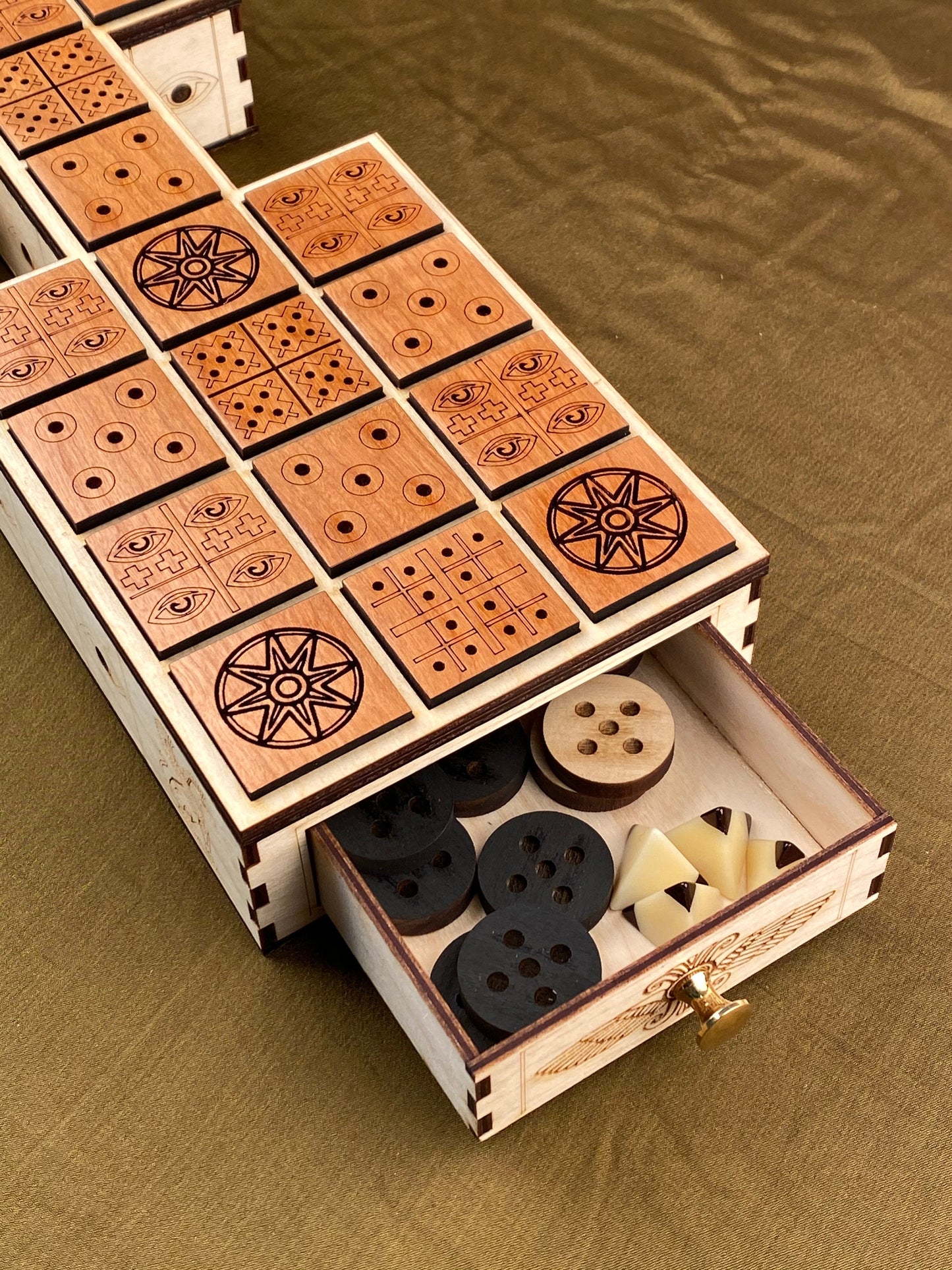 The Royal Game of Ur ~ The Ancient Sumerian Game. Beautiful Wood with Amazing Details.