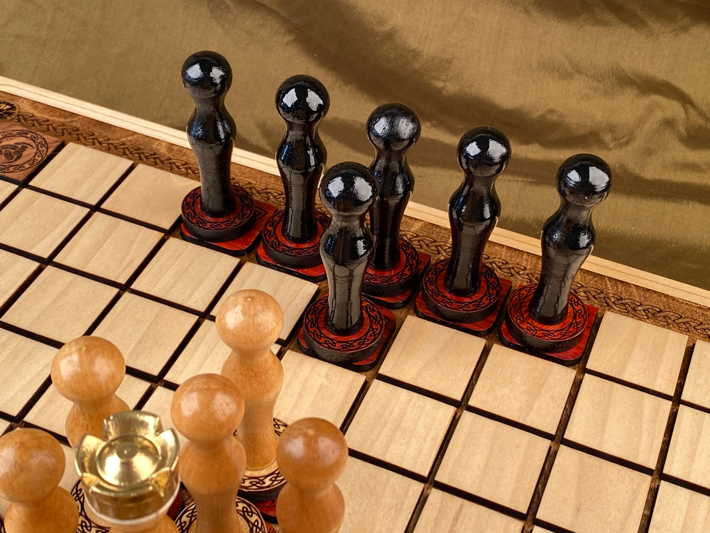 HNEFATAFL! Viking Chess. Deluxe Kings Edition ~ Signed & Numbered.