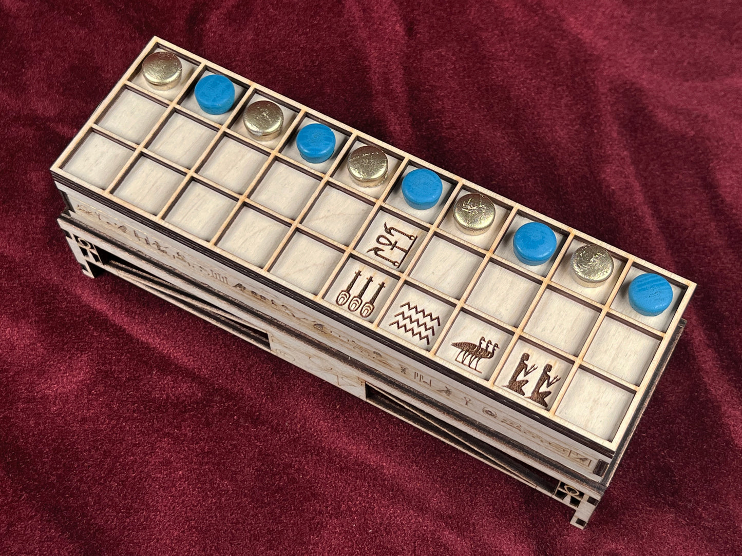 SENET - The Ancient Egyptian Board Game of the Pharaohs.
