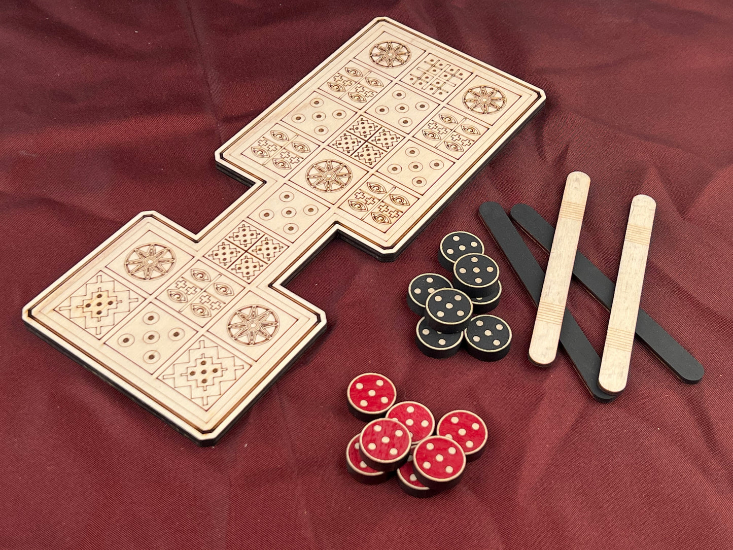 The Ancient Game of UR - A beautiful, Royal Game from Ancient Mesopotamia. Travel Edition.